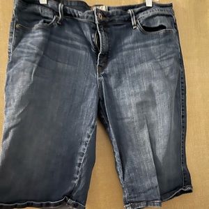 Levi’s Bermuda shorts